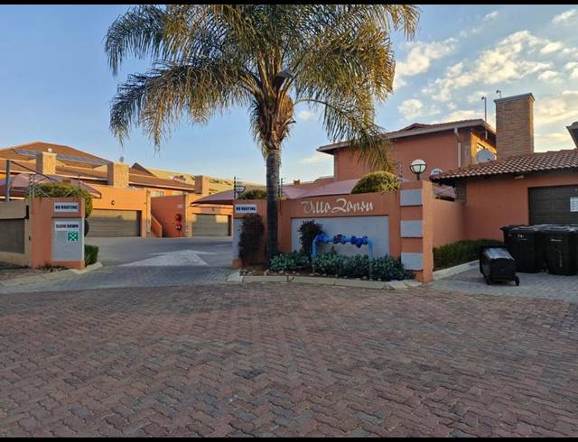 3 BEDROOM TOWNHOUSE FOR SALE IN GLEN MARAIS